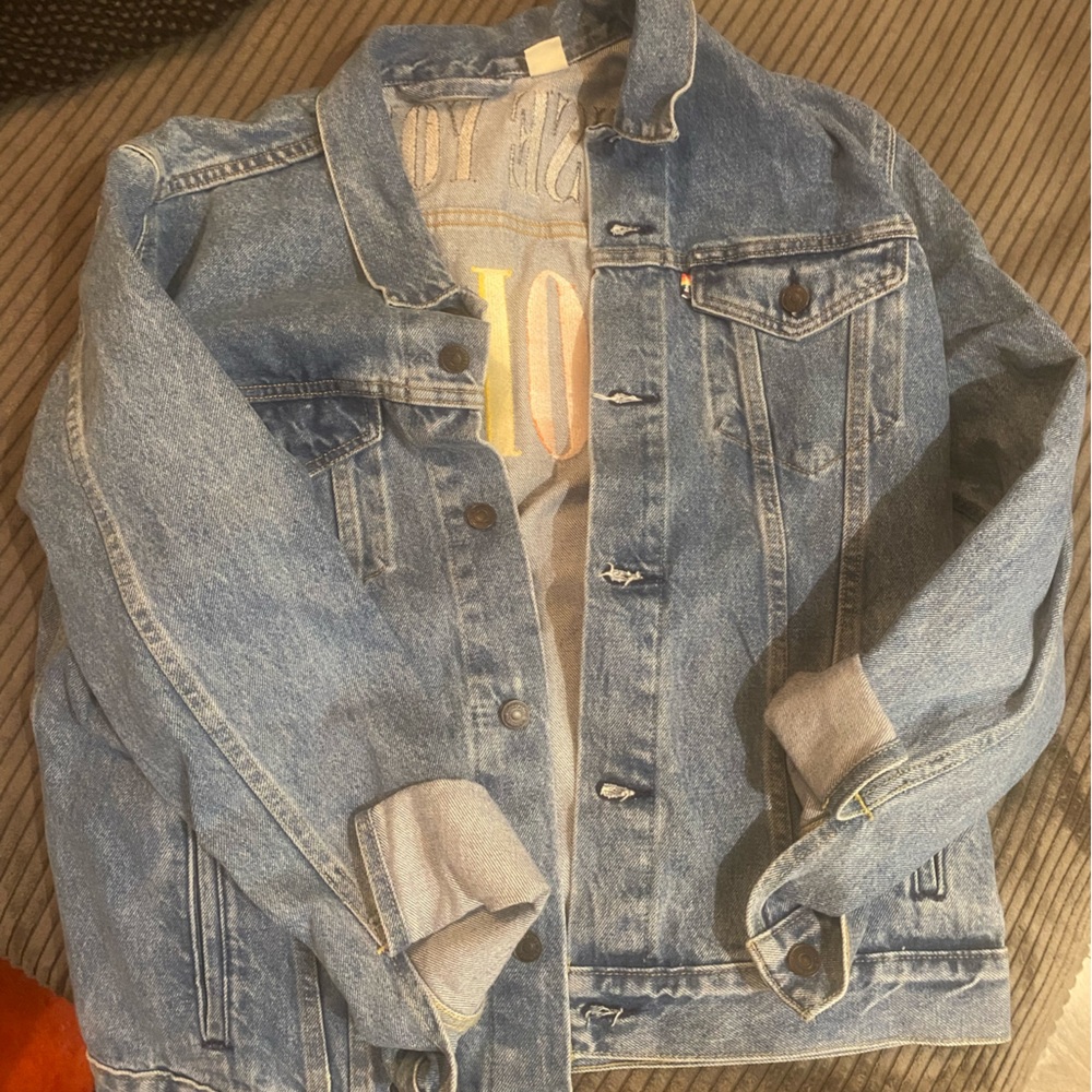 Levi’s oversized denim jacket